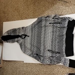 Resolve black scale hoodie